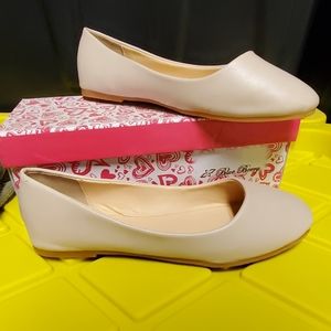 Brand new nude colored flats